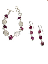 Load image into Gallery viewer, Sterling Ruby Artisan Gate Set
